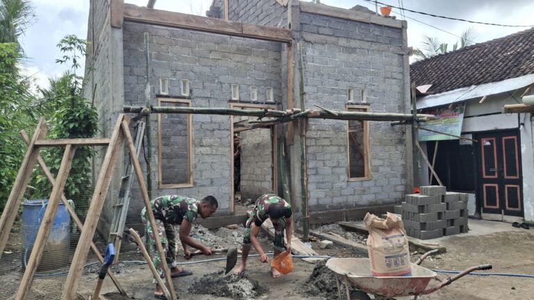 Satgas TMMD 125 Kodim 0825/Banyuwangi Lanjutkan Pembangunan Rutilahu di Siliragung