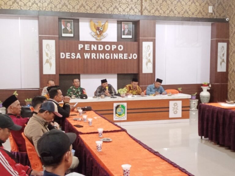 Babinsa Produktif Hadiri Rapat Pembentukan Panitia HUT RI Ke 80 Tahun 2025 di Desa Wringin rejo