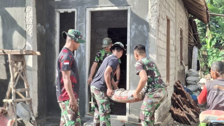 TNI dan Warga Bersatu Bangun Harapan: Progres Rutilahu TMMD ke-125 di Rumah Ibu Sulami Terus Berjalan
