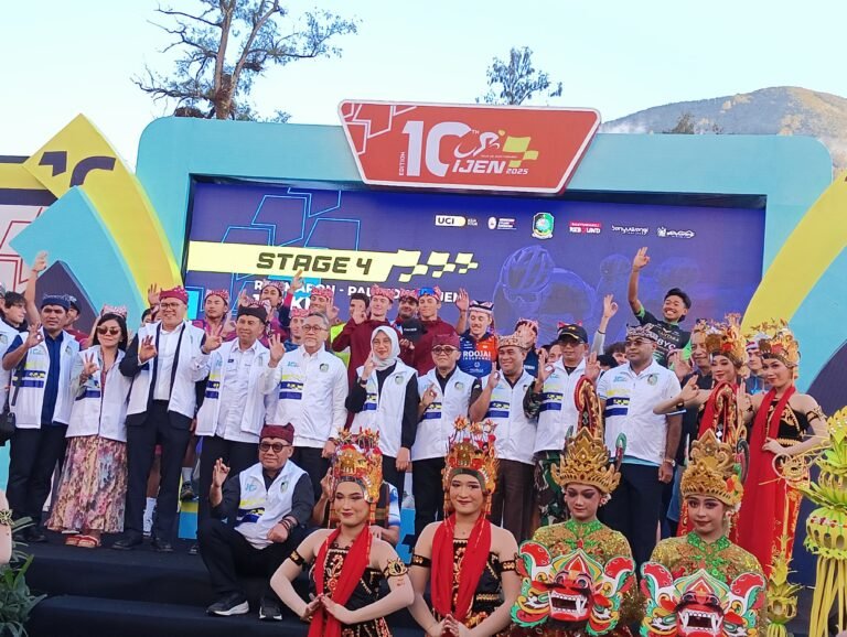 Dandim 0825/Banyuwangi Hadiri Finishing Tour De Ijen 2025 Etape 4 di Paltuding Kawah Ijen
