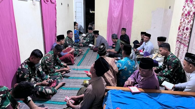 TMMD Tak Hanya Membangun Fisik, Anggota Satgas Gelar Tahlil di Rumah Warga Silirsari
