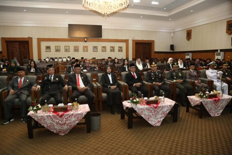 Dandim 0825/Banyuwangi Hadiri Rapat Paripurna DPRD Kabupaten Banyuwangi