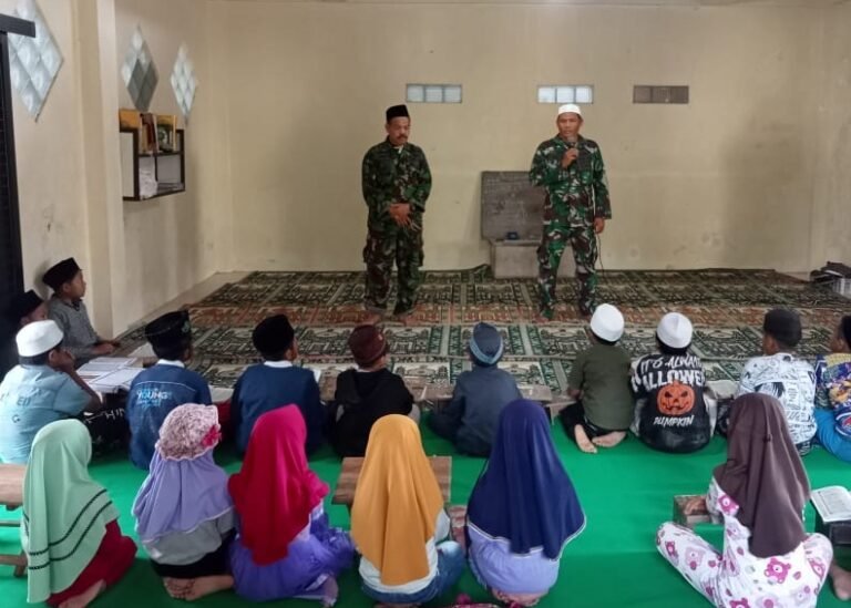Merajut Iman dan Hati Anak-anak di TMMD Banyuwangi