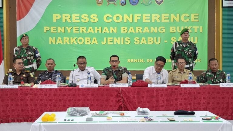 Kodim 0825/Banyuwangi Laksanakan Press Conference Penyerahan Barang Bukti Narkoba Jenis Sabu-Sabu