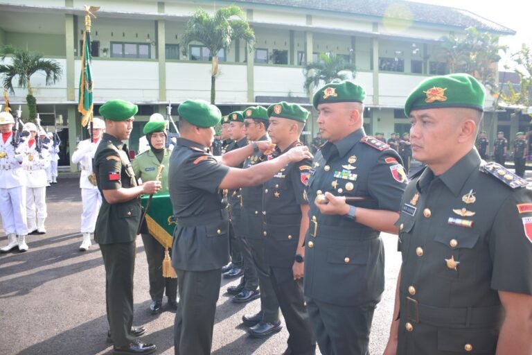 Serah Terima Jabatan Dandim 0825/Banyuwangi Dipimpin Langsung Danrem 083/Baladhika Jaya