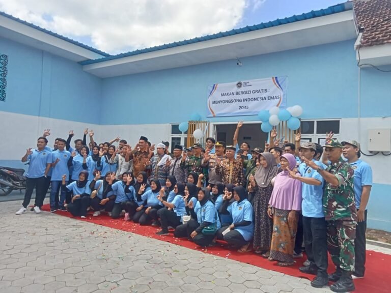Dandim 0825 Banyuwangi Hadiri Launching SPPG Sambimulyo: Bukti Nyata TNI Dekat dengan Rakyat