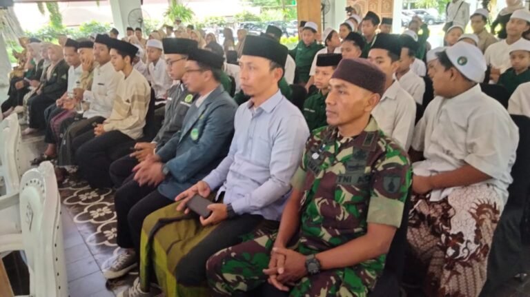 Kick Off Hari Santri 2025: Dari Pendopo Blambangan, Banyuwangi Gaungkan Spirit Santri Aman, Mandiri, dan Berdaya Digital