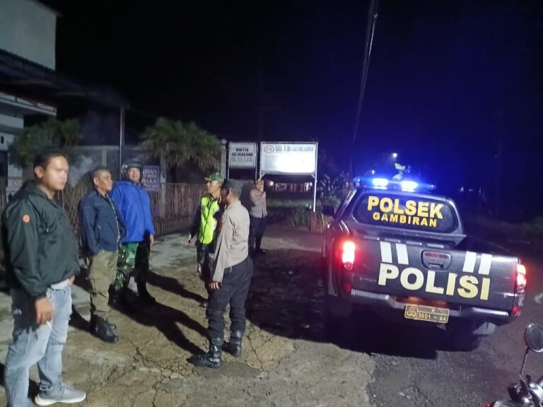 Danramil dan Anggota Bersinergi dengan Polri Gelar Patroli Rutin Malam Minggu, Jamin Keamanan Dan Ketertiban Wilayah.