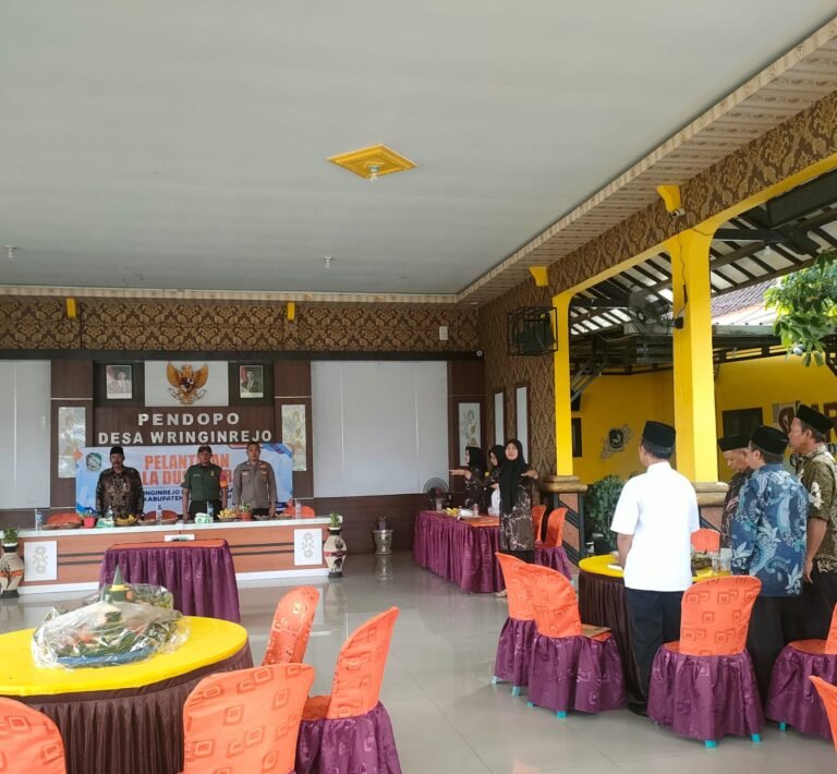 Babinsa Wringinrejo Kecamatan Gambiran Hadiri Pelantikan Kepala Dusun, Perkuat Sinergi Tiga Pilar.