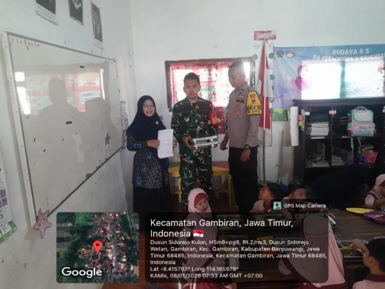 Usai Libur Panjang, Babinsa Kembali Turun Ke wilayah Kawal Program MBG demi Kesehatan Generasi Muda. 