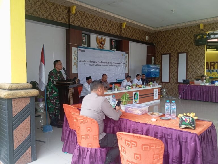 Dukung Proyek Strategis Nasional, Bati Tuud Koramil 0825/06 Gambiran Hadiri Sosialisasi Pembangunan SUTT 150 KV. 