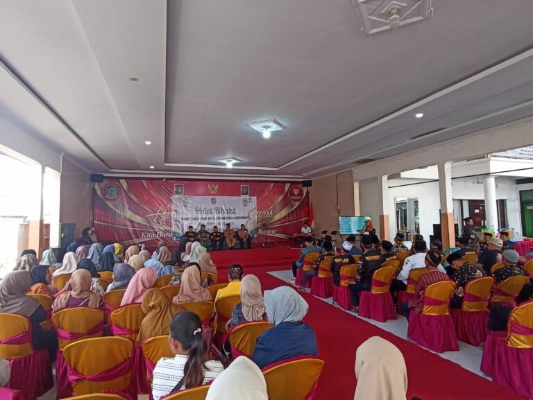Pererat Silaturahmi, Personil Koramil 0825/06 Gambiran Hadiri Halal Bihalal Desa Yosomulyo.